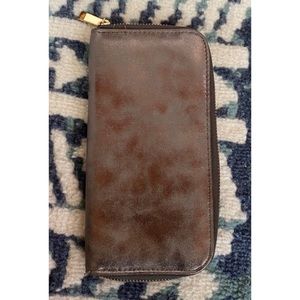 Minicci Silver Clutch Purse